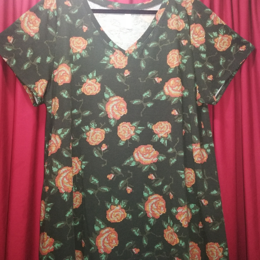 LuLaRoe Christy Tee 3XL NWOT